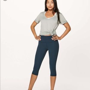 Misty moss lululemon love tee v neck